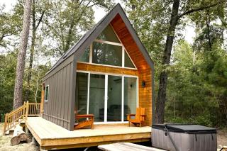 Impressive Cabin with Hammock in Montgomery, Texas - 0