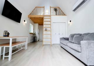 Wonderful Cabin with Great Forest Sights in Montgomery, Texas - 9