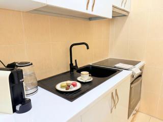 Sea View Apartment in Durres with Private Parking - 4