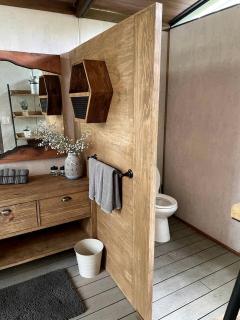 Rustic Lake Bastrop Cabin with Private Patio & Grill near Austin, Texas - 7