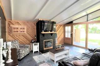 Newly Renovated Cabin Perfect for a Lake and Peaceful Retreat in Texas - 8