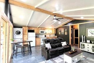 Newly Renovated Cabin Perfect for a Lake and Peaceful Retreat in Texas - 4
