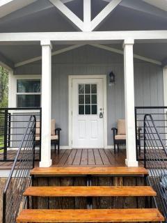 Cute Tiny House on Sixty Acres of Private Land for a Peaceful Glamping Getaway in Northern Mississippi - 6