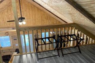 Quaint Cabin with Lofted Interior, Spa and BBQ in Indiana - 6