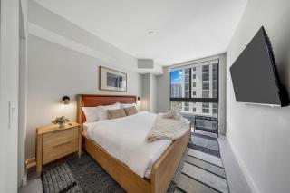 Steps to Bayfront Park - Prime Condo - 9