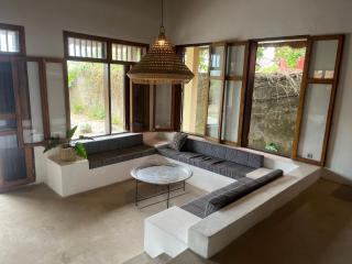 The Grove 1-4 bedroom beachfront villa - 3