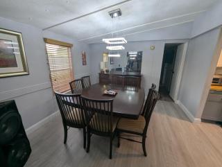 Cookielandia Charming 3-Bedroom Farmhouse - 1