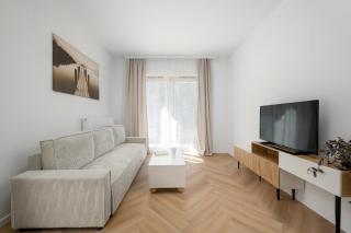 Komfortowy Apartament z Tarasem Widokowym we Wrocławiu by Noclegi Renters - 0