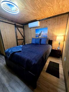 Beautiful Rustic Wooden Cabin in Quitman, Mississippi - 9