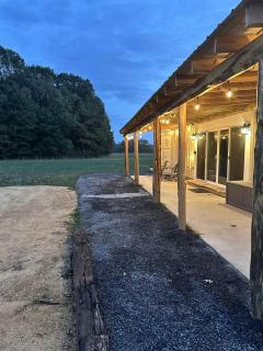 Charming Container Home with Hot Tub near Sardis Lake, Perfect for a Romantic Glamping Getaway - 3