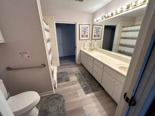 Elevate Your Reunion: Saucier, guest Rental Offering Unrivaled Luxury and All Desired Amenities - 7