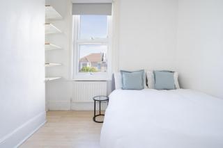 Cosy 2 Bed London Flat Great Transport Links - 1