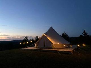 Escape to the Stars: Bell Tent Getaway for Couples in Michigan's Idyllic Destination - 4