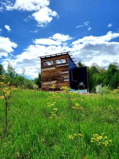 Escape to the Stars: Bell Tent Getaway for Couples in Michigan's Idyllic Destination - 2