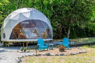 Enchanting Glamping Dome with Fire Pit & Stargazing near Wolfe City, Texas - 0