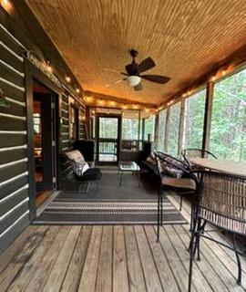 Cedar Gap Hideaway in Indiana - 2