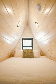 A-Frame Paradise: Retreat with Exclusive Steam Sauna in Mission Township - 5