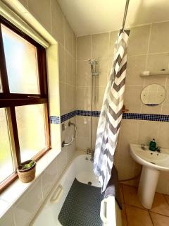 Simple 2-Room Guest Space in County Kerry - 4