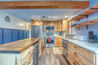 Charming Cabin with Games Room in North Woodstock, New Hampshire, Ideal for Relaxing Getaways in Nature - 7