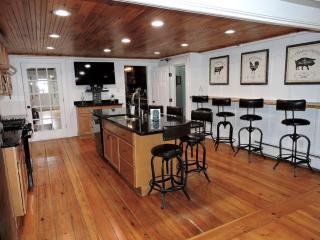 Cabin Retreat for Nature and City Exploration near Sebago Lake State Park, ME - 1