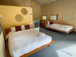 Hotel Tharu Garden - 1