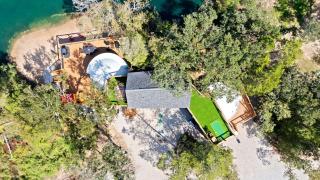 Outstanding Luxurious Dome with Mini Golf, Outdoor Bath, Sauna and Lake Views in Elgin, Texas - 5