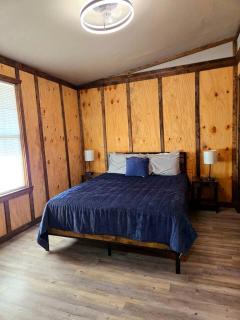 Cozy Waterfront Cabin with Boat Ramp on Lake Fork, Perfect for Fishing Enthusiasts near Quitman, Mississippi - 8