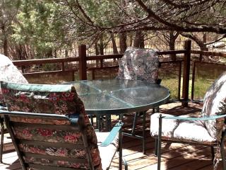 Glamp by the River: Unforgettable Getaway in New Mexico's Scenic Wilderness - 3