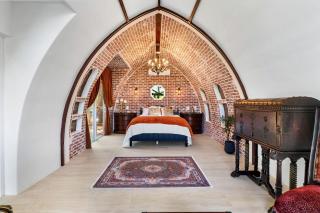 Impressive Unique Castle Dome with Spectacular Panoramic Views and Stunning Design in Elgin, Texas - 6