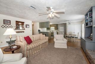 Cabin Getaway: Pet-Friendly Oasis on the Ochlockonee River Bend, Ideal for Fishing and Swimming - 7