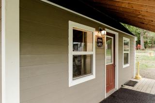 Impressive Cabin with Nice Sights in Portage Lake, Maine - 5