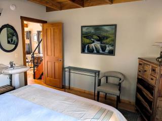 River Loft Cabin on Columbia in Skamokawa Valley, WA - 7