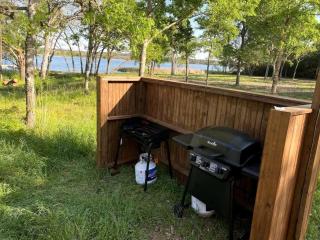 Peaceful Lakefront Safari Tent with Fire Pit and Lake Views near Austin, Texas - 4