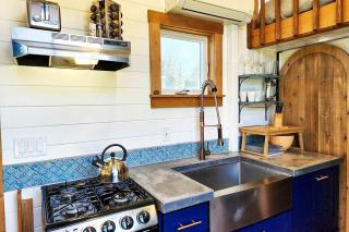 Breakers - stay in a tiny home on the Oregon Coast - 1