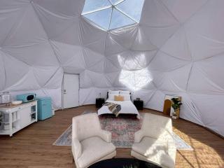 Capitol Reef Glamping Getaway: Beautiful Pet-Friendly Dome near Hanksville, Utah - 6