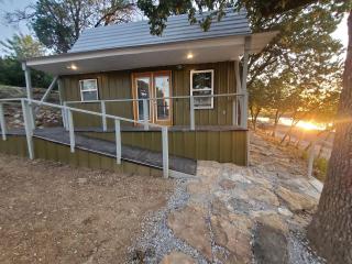 Charming Lakefront Cabin with Sandy Beach Access & Fire Pit Near Lake Cisco, TX - 0