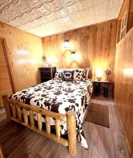 Charming Barn Retreat Surrounded by Nature Near Lake O the Pines in Texas - 6