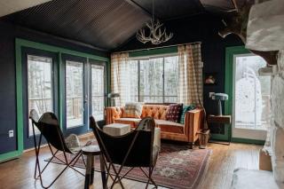 Family Glampsite: A Unique Cabin Retreat for Adventure in Tracy City, TN - 7