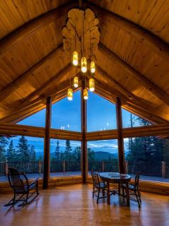 Experience Hilltop Privacy in a Luxury Log Home with Epic Mountain Views in Lake Placid, NY - 7