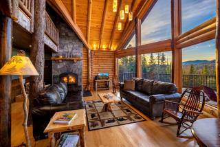 Experience Hilltop Privacy in a Luxury Log Home with Epic Mountain Views in Lake Placid, NY - 6