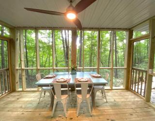 Glamping at Paradise Point in Signal Mountain, TN - 6