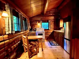 Romantic Cabin Beside a Peaceful Brook in the White Mountains of New Hampshire - 6