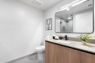 Downtown Miami Condo w Den in 501 First - 4
