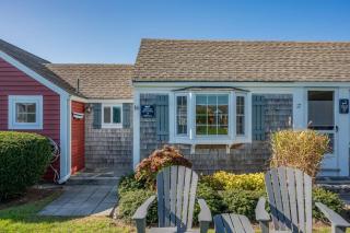 Seaside Escape at The Beach Cottage - 7