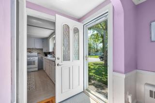 Family Pet-Friendly Cape Escape Near Beach - 5