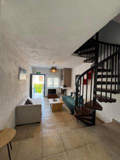 Christina Maisonette - 1