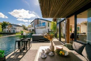 Grebe Lodge - 6
