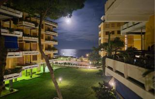 Beautiful Apartment In San Lorenzo Al Mare - 8