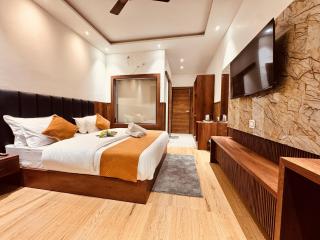 Hotel Sky Heaven Dalhousie Mall Road - 2