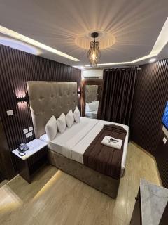 Presken Hotel Mojidi, Allen Ikeja - Ikeja - 8